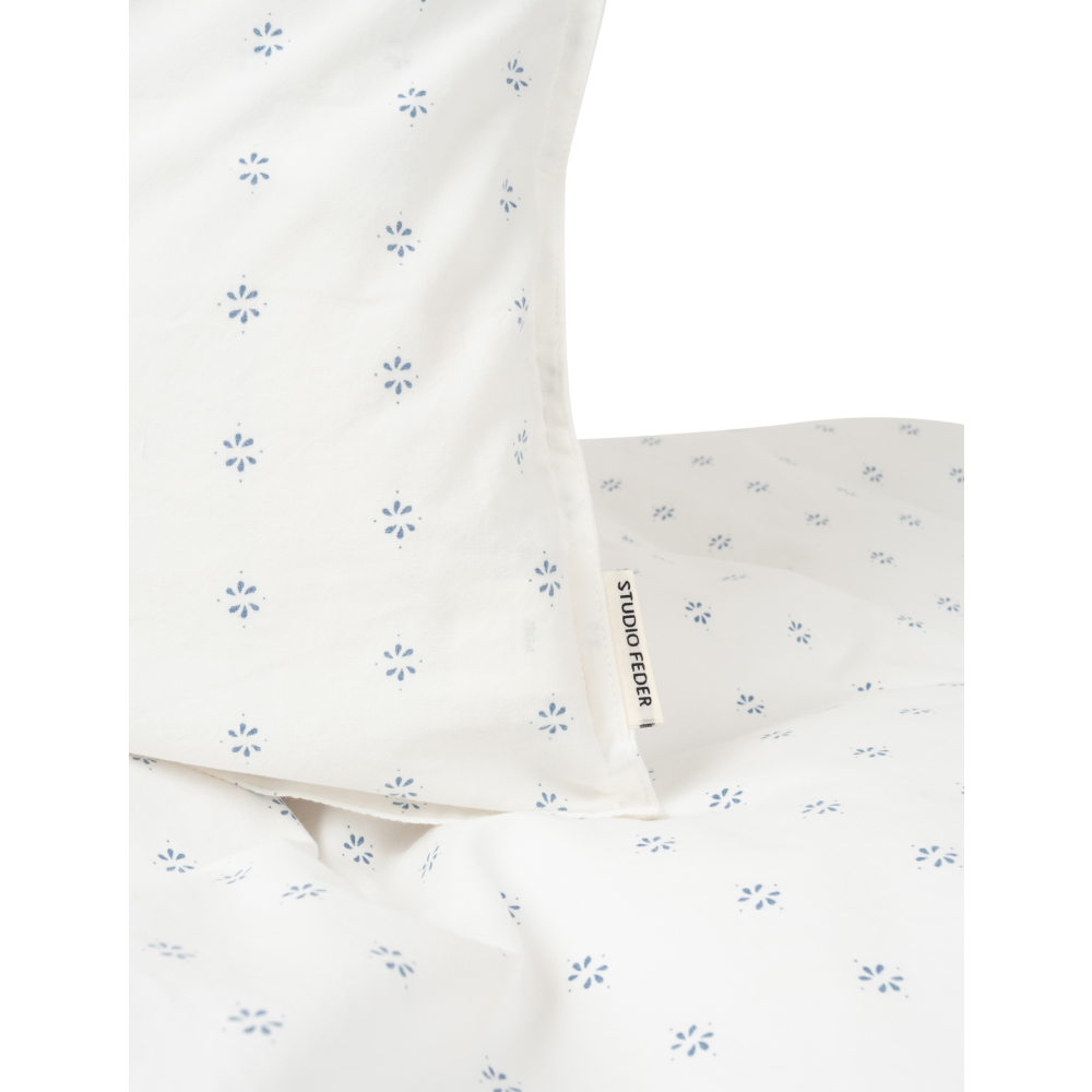 StudioFedersengestvoksenstrrelserFrenchVintageBlue-01