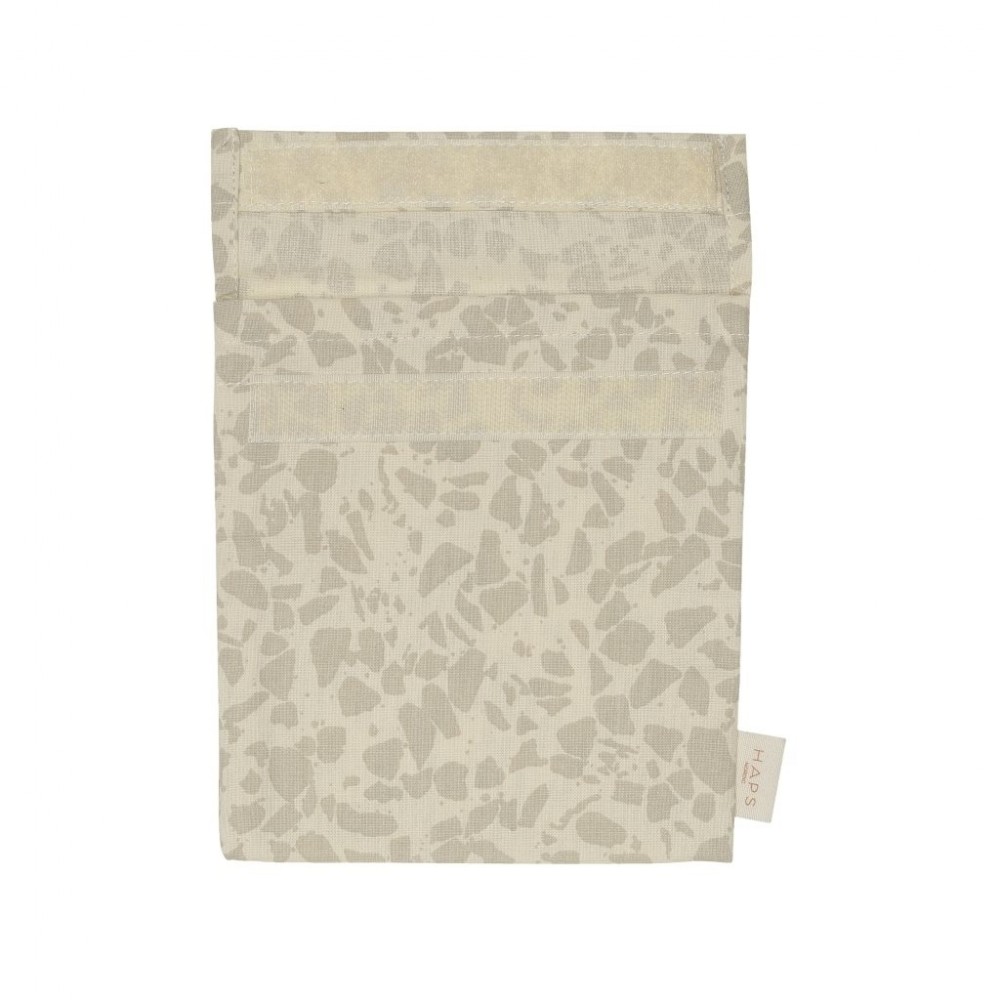 Haps Nordic - sandwich bag - oystergrey terrazzo