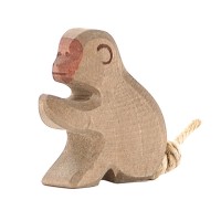 Ostheimer - lille bavian - siddende
